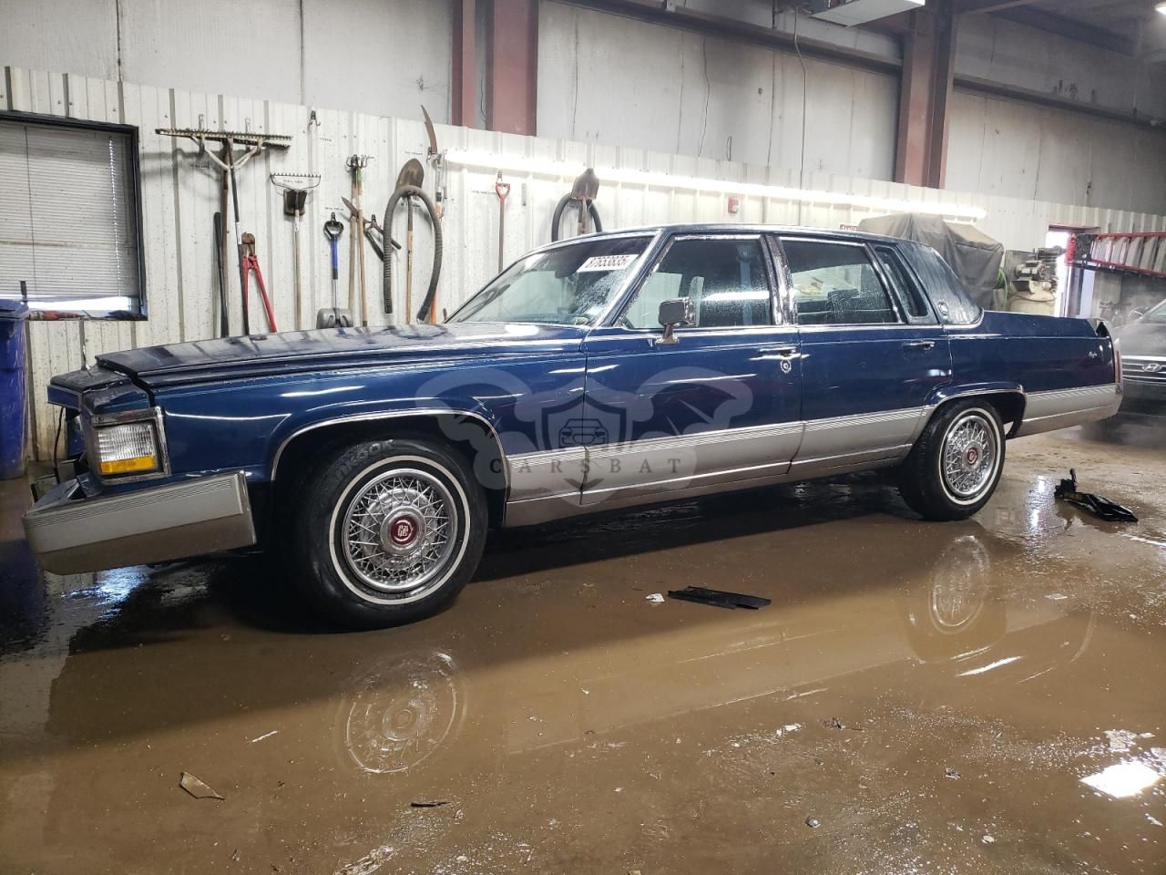 Cadillac Brougham 5.7L 8 1990