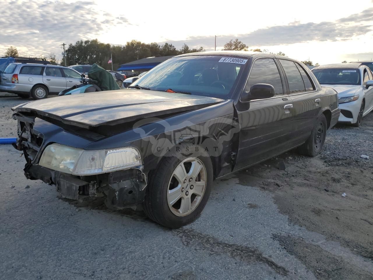 Ford Crown LX 4.6L 8 2003