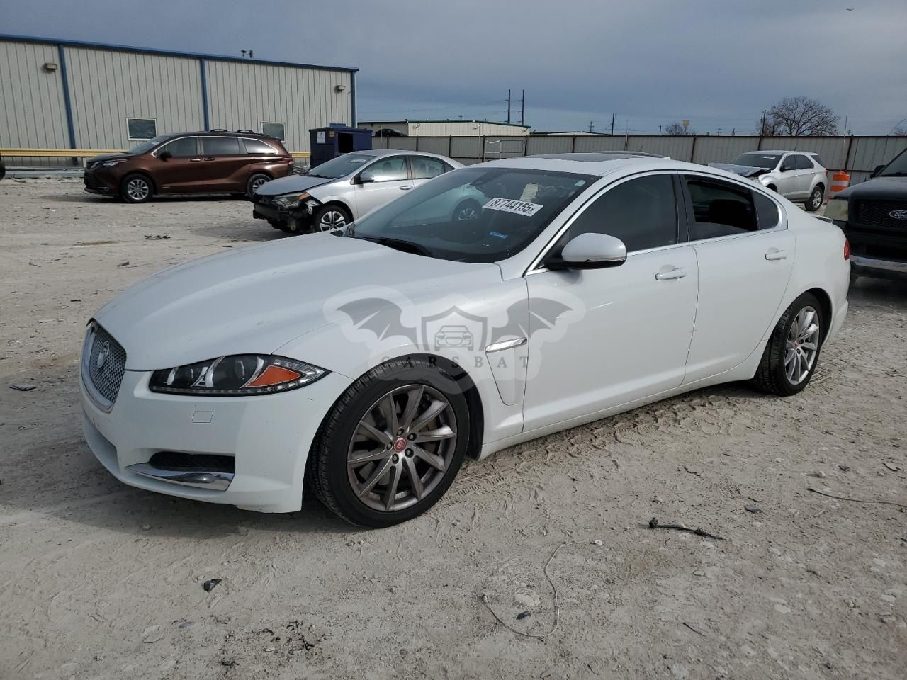 Jaguar XF 2.0L 4 2014
