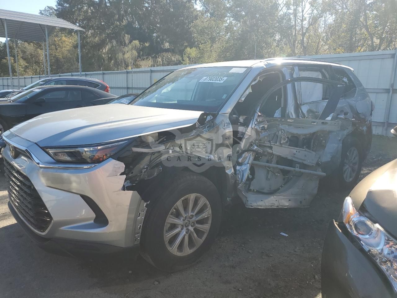 Toyota Grand Highlander XLE 2.4L 4 2024