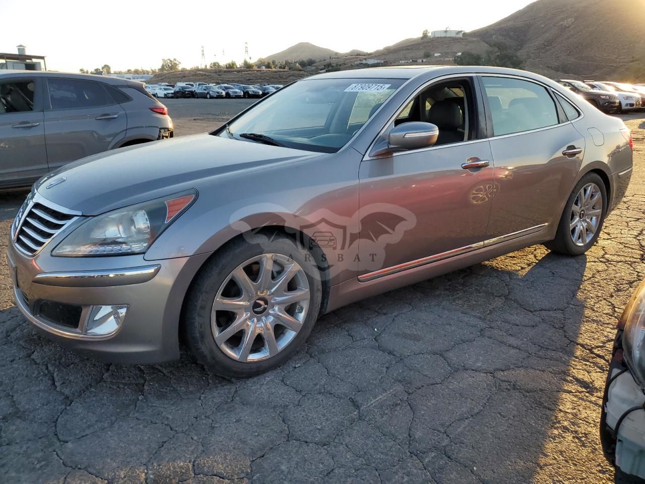 Hyundai Equus SIGNATURE 5.0L 8 2012