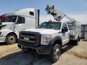 Ford F-450 SUPER DUTY 6.8L 10 2015