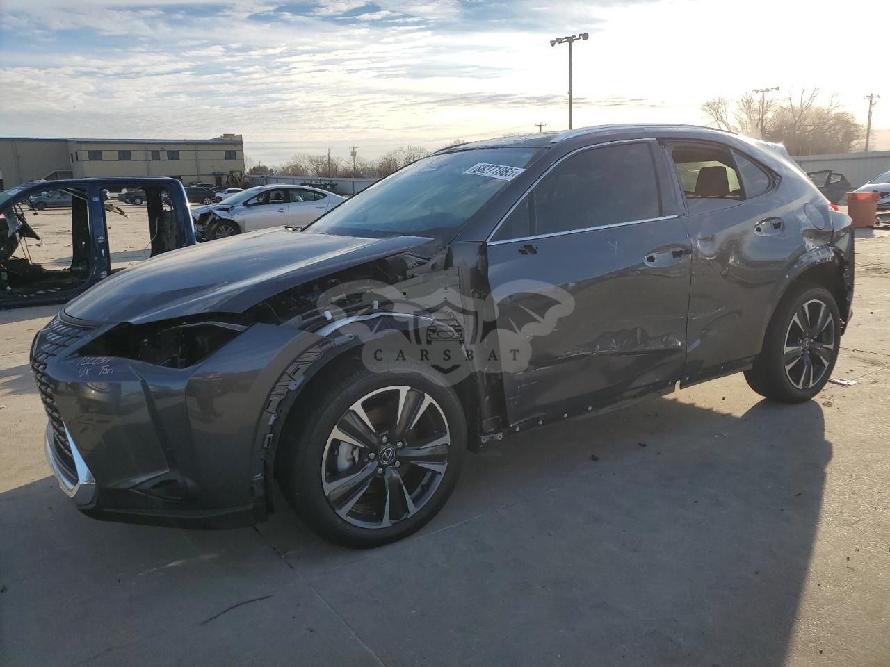 Lexus UX 300H BASE 2.0L 4 2025