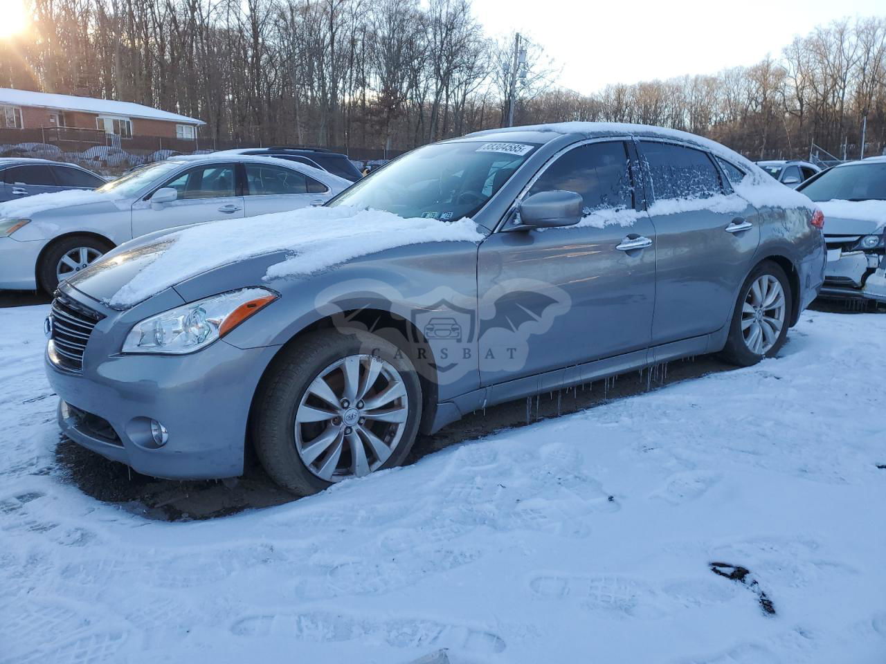 Infiniti M37 X 3.7L  6 2011