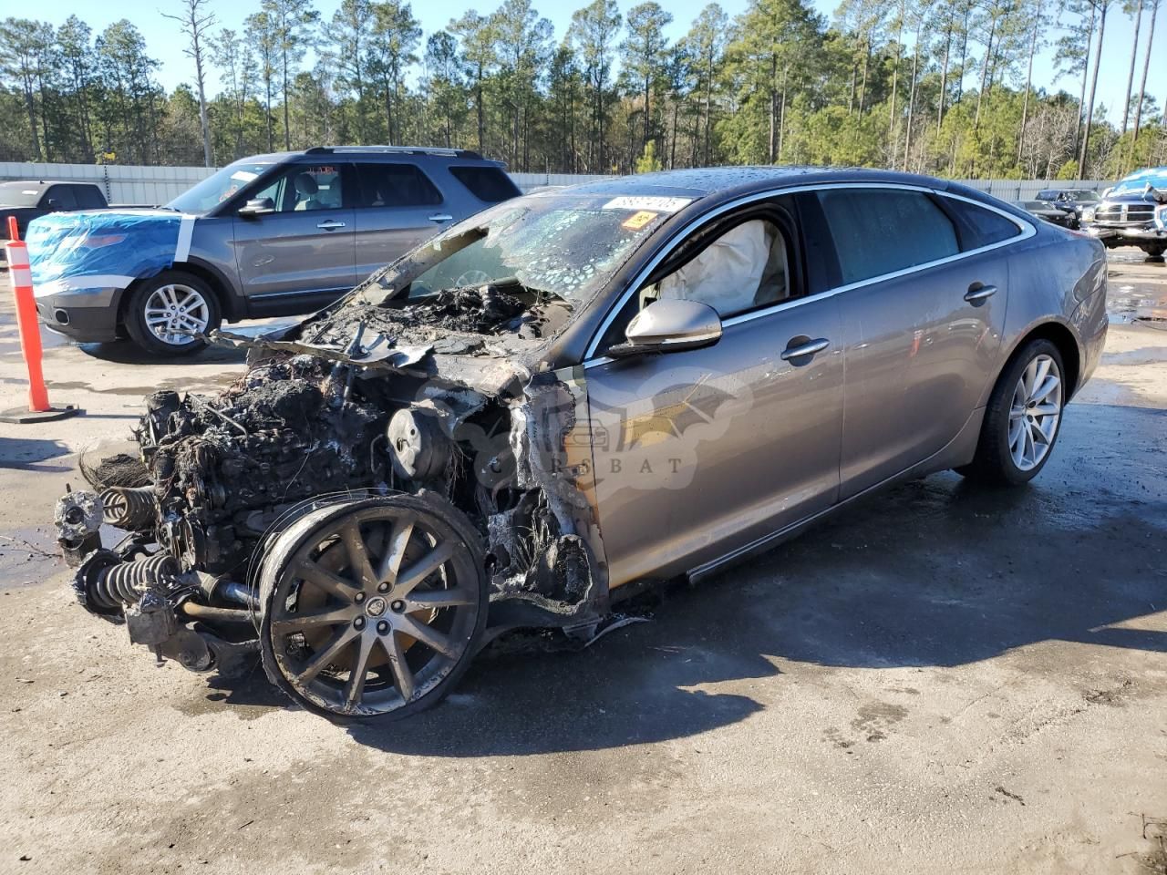 Jaguar XJ 5.0L 8 2011
