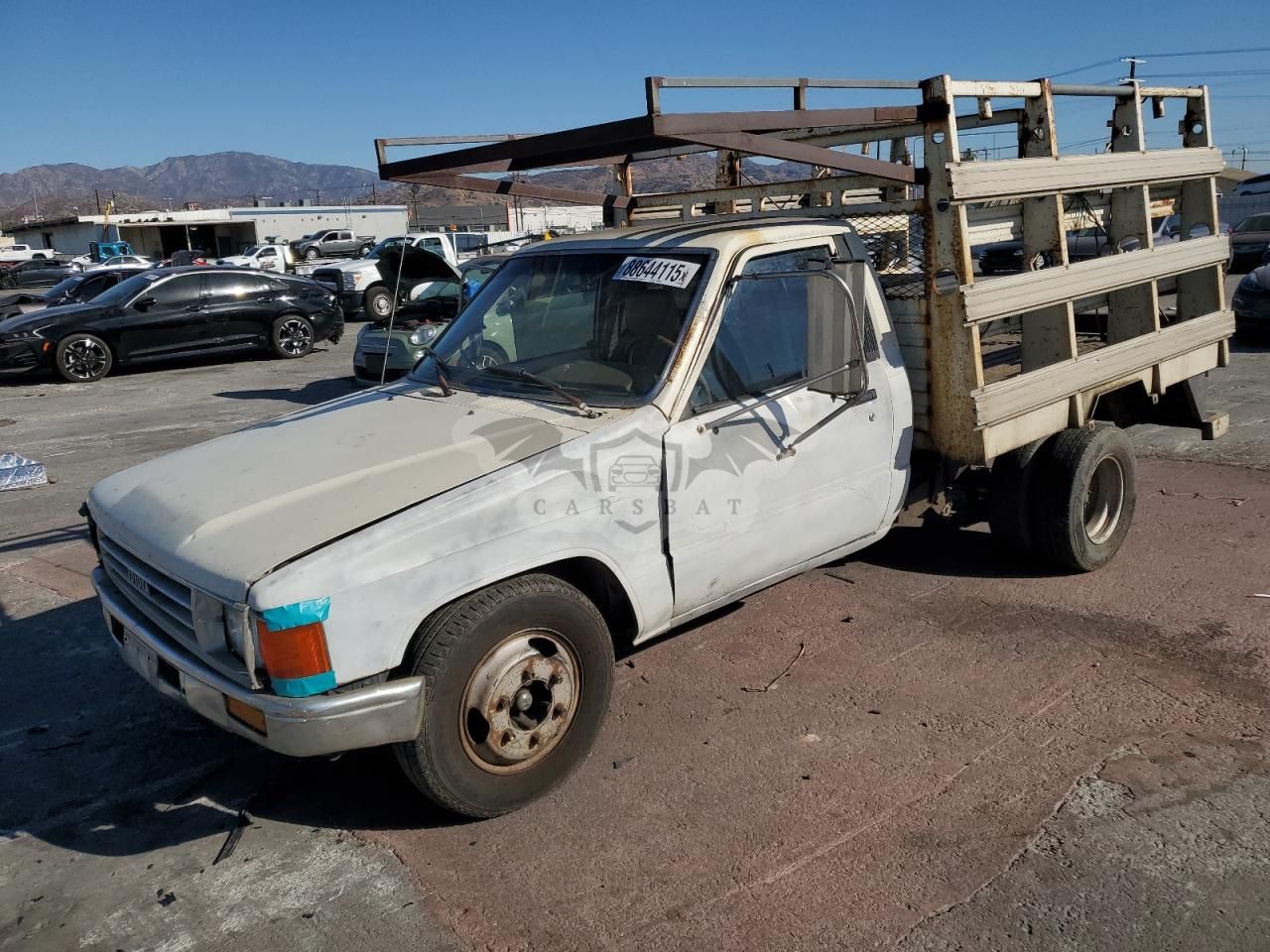 Toyota Hilux 2.4L 4 1987