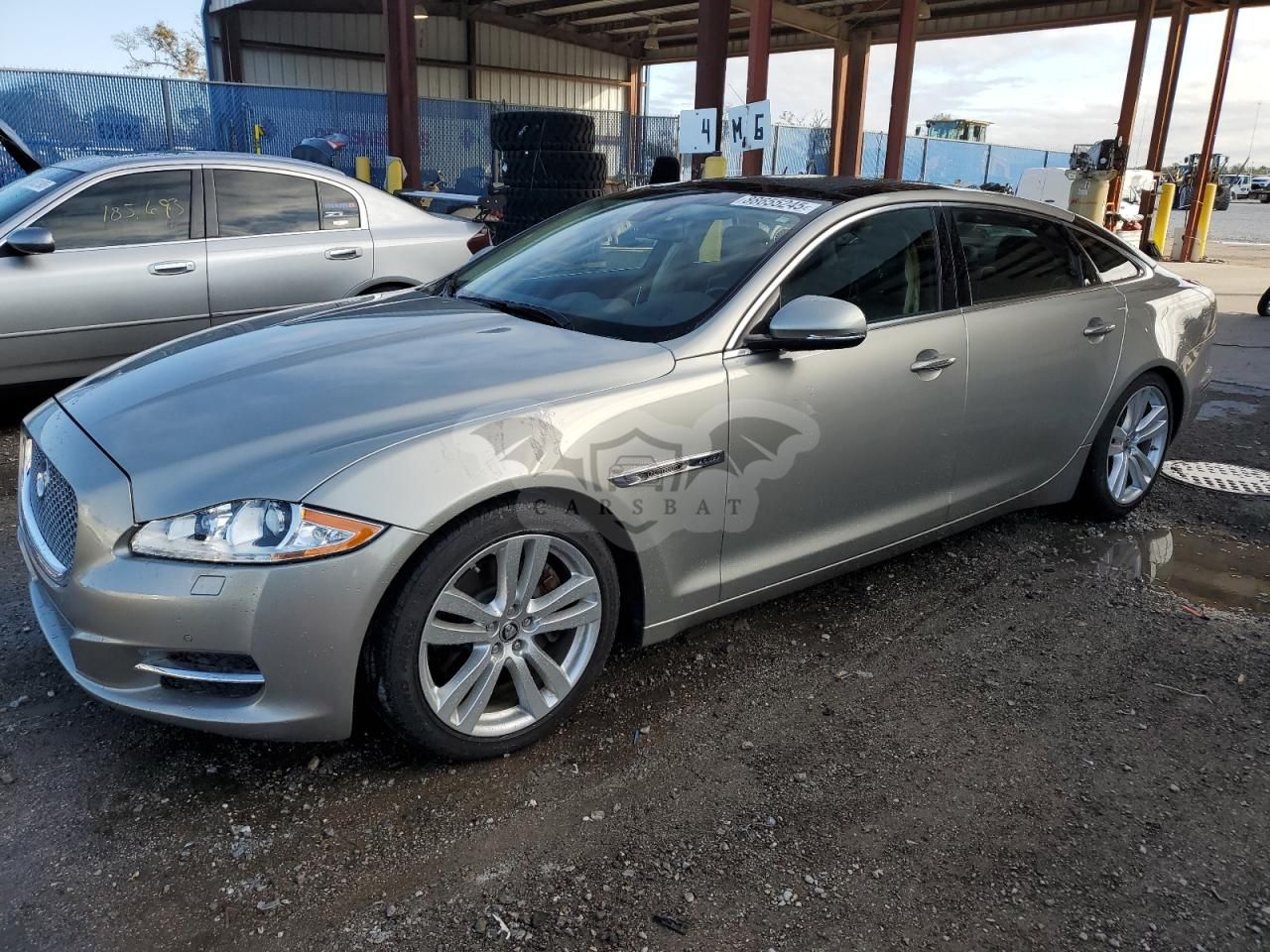 Jaguar XJ 5.0L 8 2012