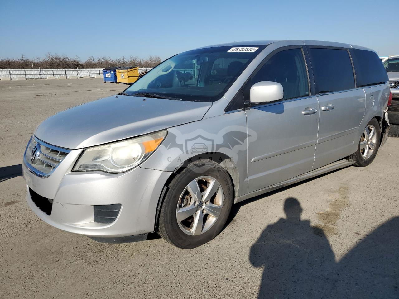 Volkswagen Routan SE 3.8L  6 2010