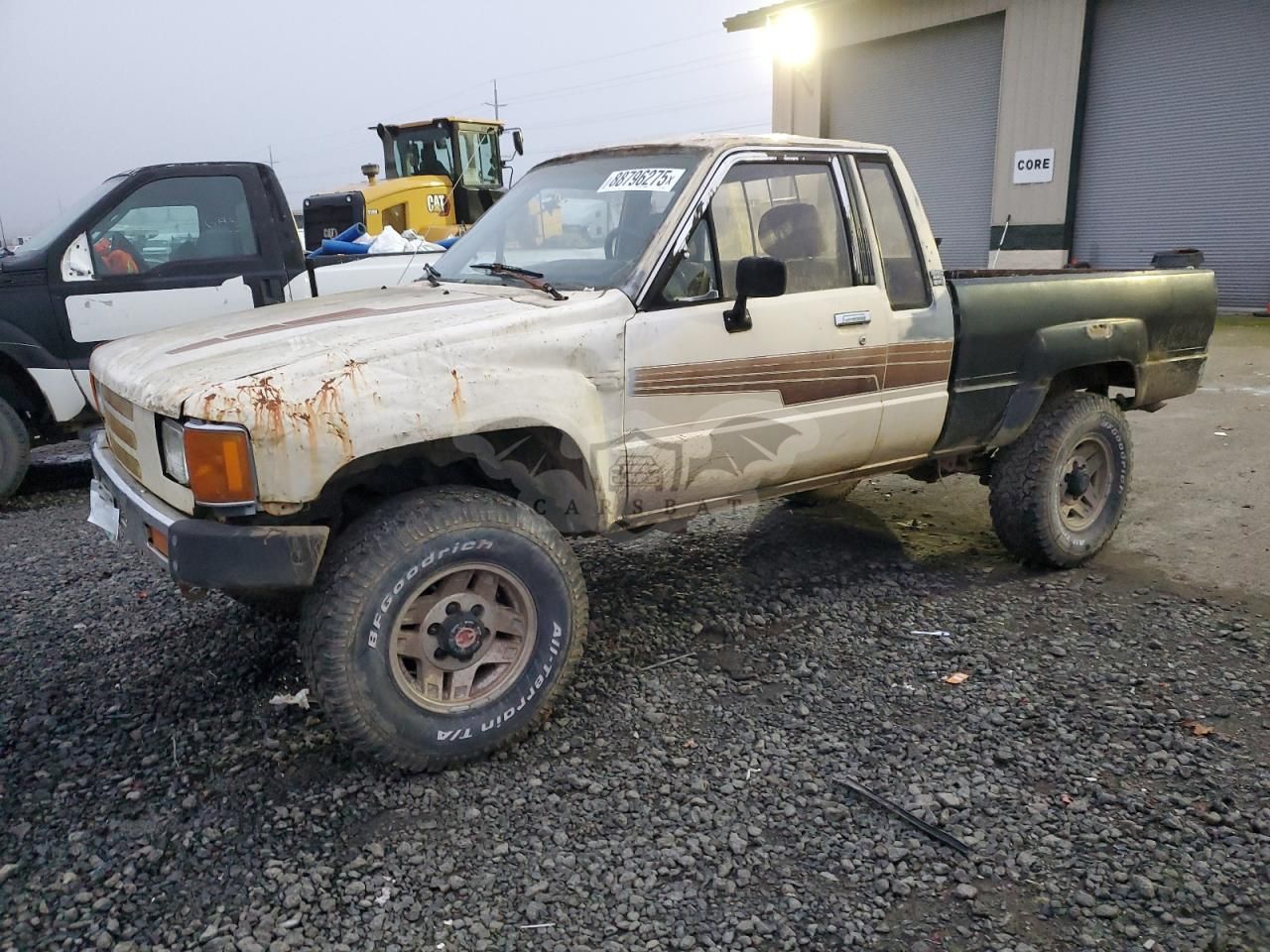 Toyota Hilux XTRACAB RN66 SR5 2.4L 4 1986