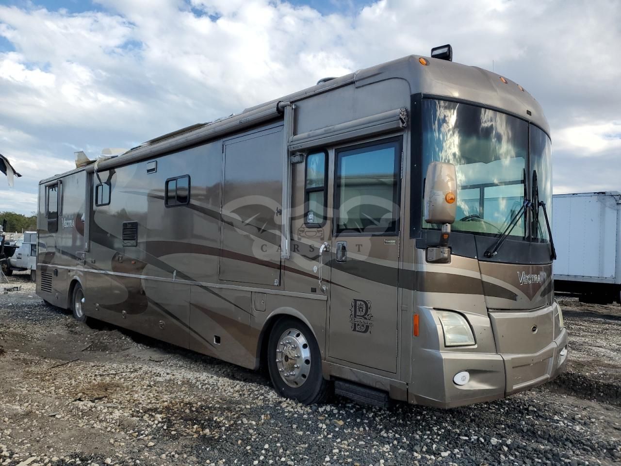 Freightliner X-line X LINE MOTOR HOME 8.3L 6 2004