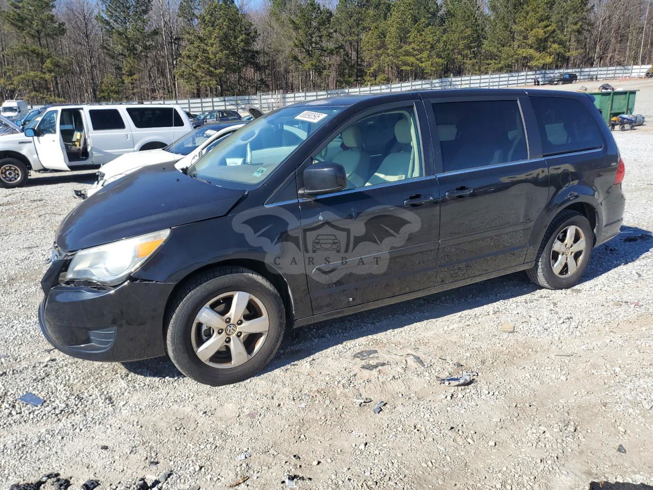 Volkswagen Routan SE 3.8L  6 2010