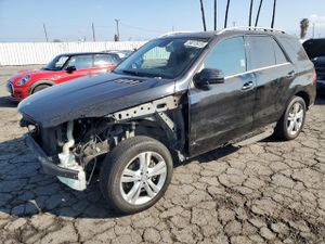 Mercedes-Benz ML 350 3.5L 6 2015