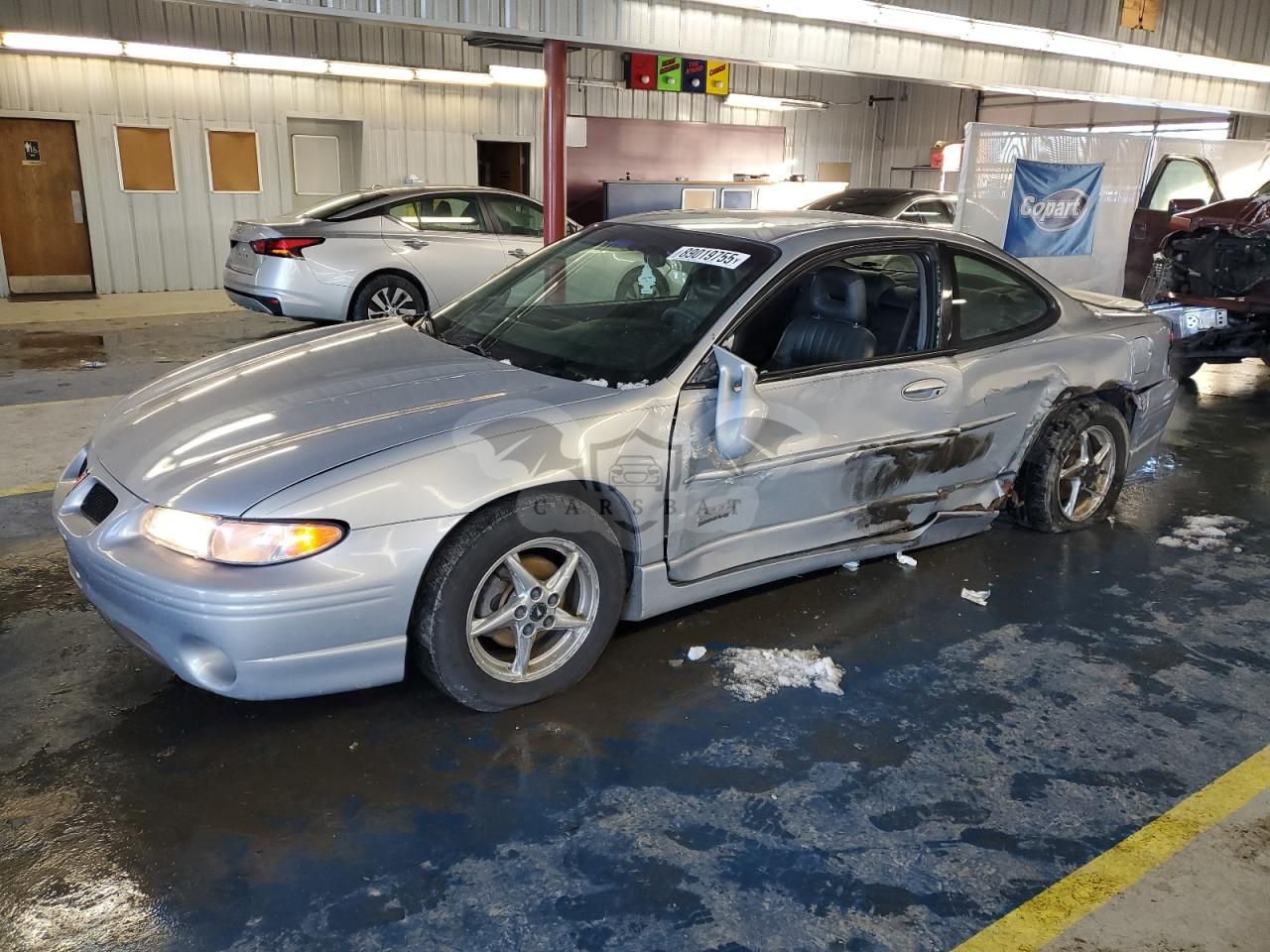 Pontiac Grand Prix GTP 3.8L 6 1999