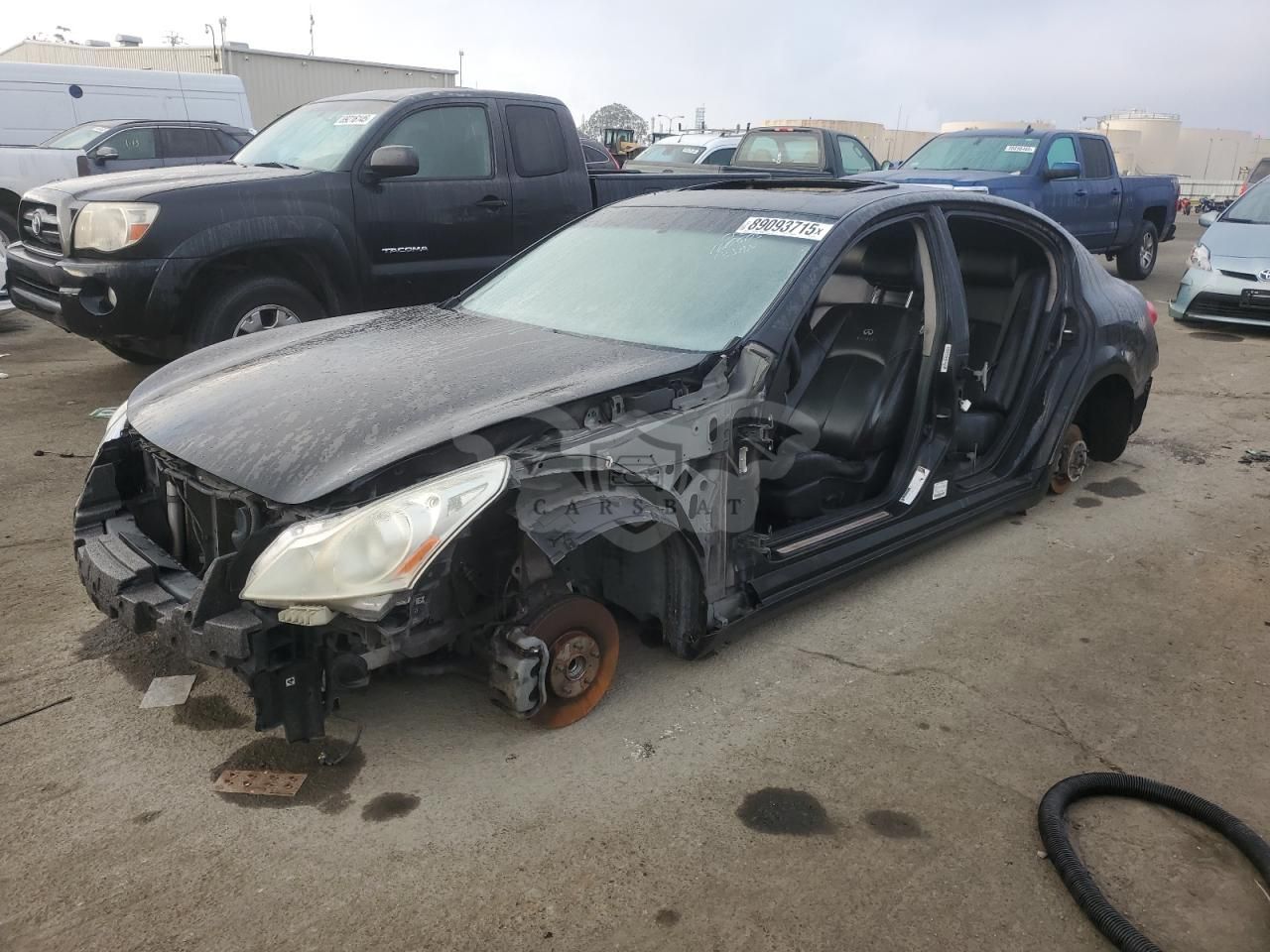 Infiniti G25 BASE 2.5L 6 2011