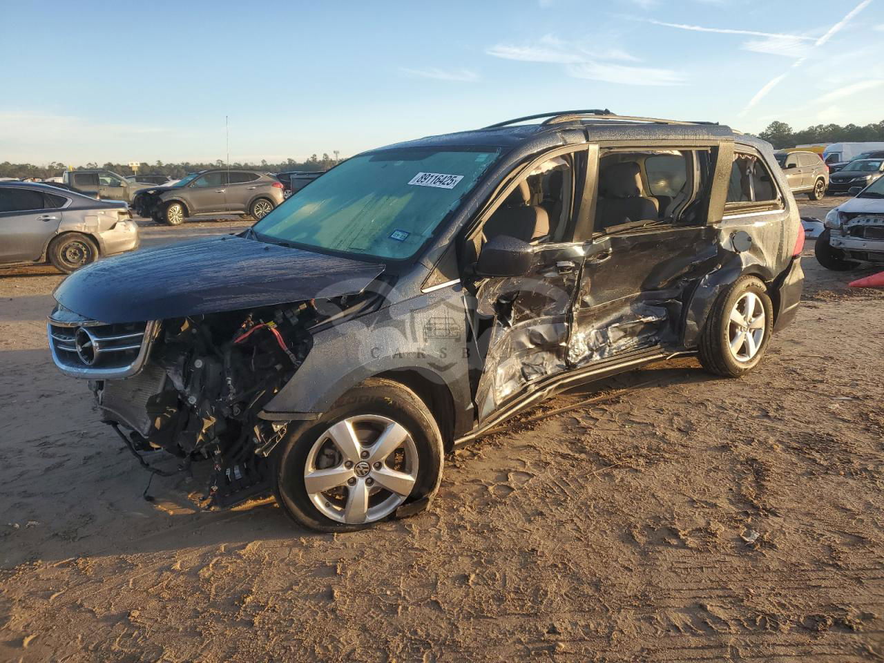Volkswagen Routan SE 3.8L  6 2009