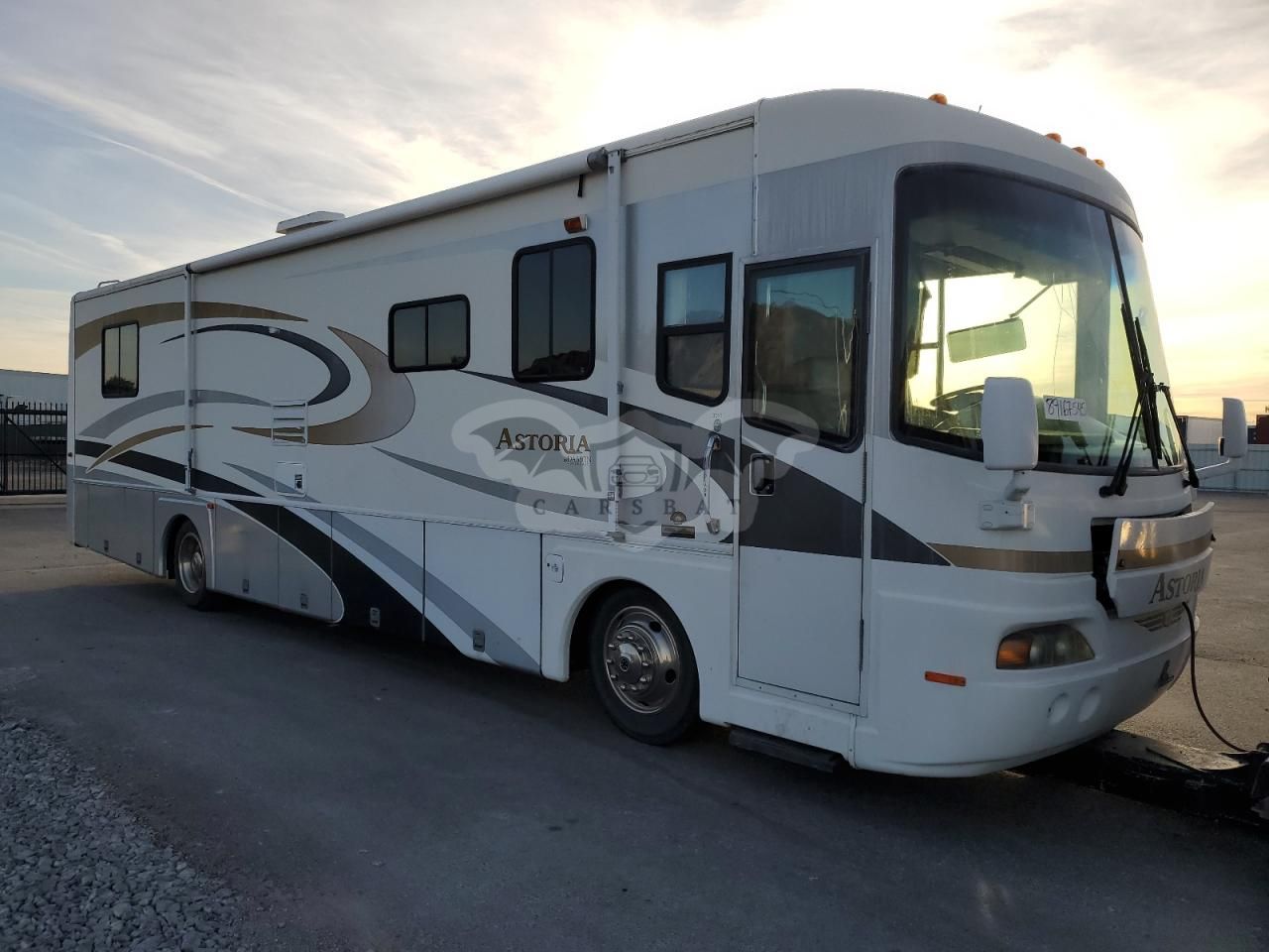 Freightliner X-line X LINE MOTOR HOME 5.9L 6 2005