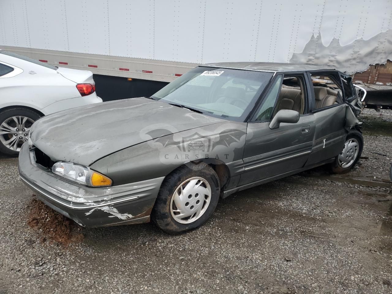 Pontiac Bonneville SE 3.8L 6 1996