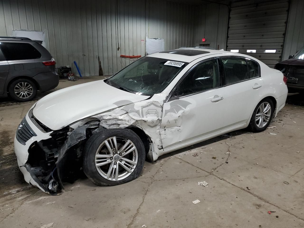 Infiniti G25 2.5L 6 2011