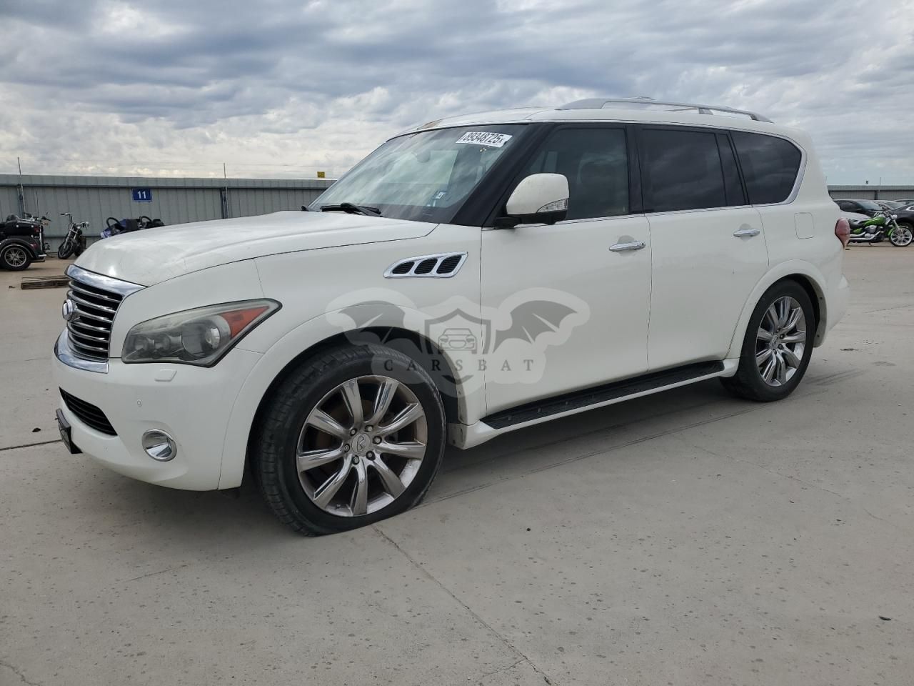 Infiniti QX56 5.6L 8 2013