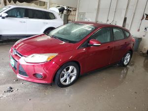 Ford Focus SE 2.0L 4 2014