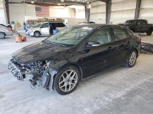 Ford Focus SE 2.0L 4 2015