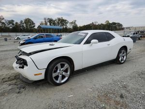 Dodge Challenger 3.6L 6 2011