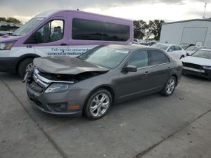 Ford Fusion SE 2.5L 4 2012