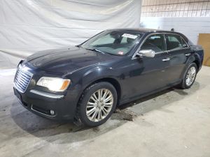 Chrysler 300C 5.7L 8 2013