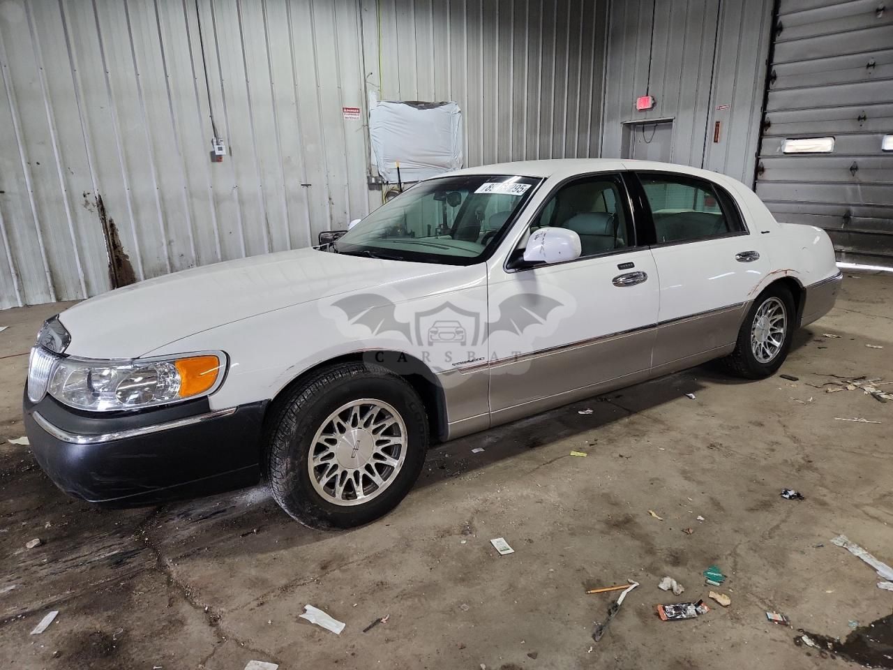 Lincoln Town Car SIGNATURE 4.6L 8 2001
