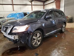 Nissan Pathfinder S 3.5L 6 2013