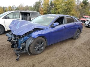 Hyundai Elantra SEL 2.0L 4 2023