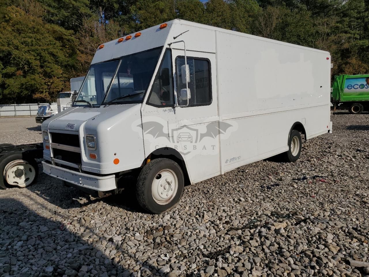 Freightliner Business Class M2 M LINE WALK-IN VAN 5.9L 6 2001