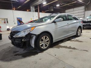 Hyundai Sonata GLS 2.4L 4 2013