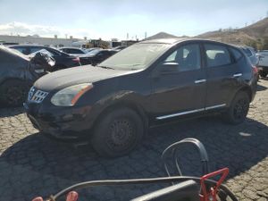 Nissan Rogue S 2.5L 4 2013