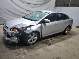 Ford Focus SE 2.0L 4 2014