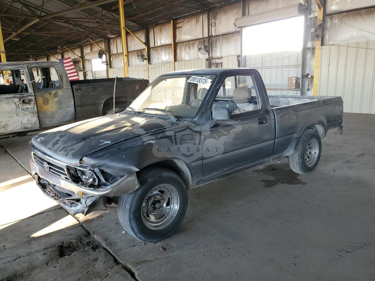 Toyota Hilux 1/2 TON SHORT WHEELBASE 2.4L 4 1990
