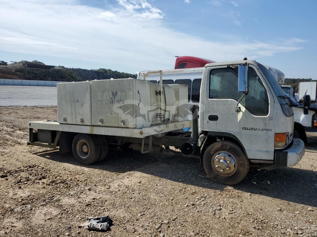 Isuzu NPR 4.8L 4 2002