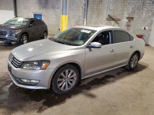 Volkswagen Passat SEL 2.5L 5 2013