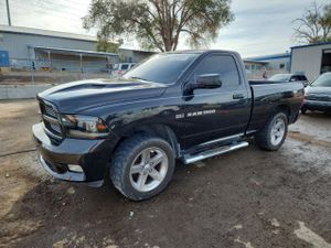 Dodge RAM 5.7L 8 2011