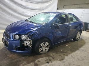 Chevrolet Aveo (Sonic) LT 1.4L 4 2013