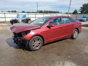 Hyundai Sonata SE 2.4L 4 2015