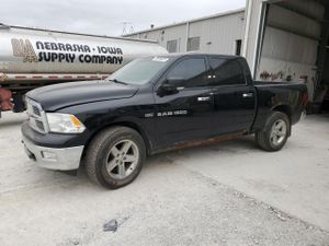 Dodge RAM SLT 5.7L 8 2012