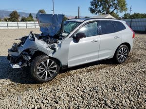 Volvo XC60 CORE 2.0L 4 2025