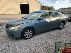 Toyota Camry BASE 2.5L 4 2011