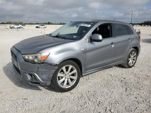 Mitsubishi Outlander SE 2.0L 4 2012