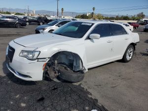 Chrysler 300 LIMITED 3.6L 6 2015