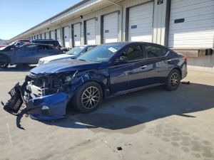 Nissan Altima S 2.5L 4 2019