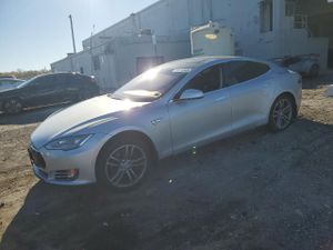 Tesla Model S 2013