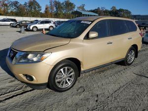 Nissan Pathfinder S 3.5L 6 2013