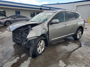 Nissan Rogue S 2.5L 4 2012